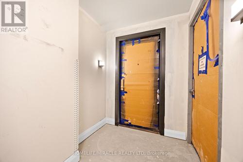 607 - 38 ANNIE CRAIG DRIVE , Toronto, Ontario M8V 0G9 4