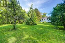 1098 KENT AVENUE Oakville, ON L6H 1Z8