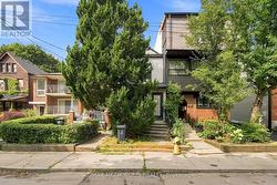 24 MARION STREET Toronto, ON M6R 1E5