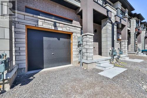 9 WAKELING DRIVE , Brantford, Ontario L3B 0V8 3