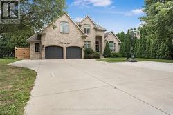 22735 CREEK ROAD  Chatham-Kent, ON N7M 5J3