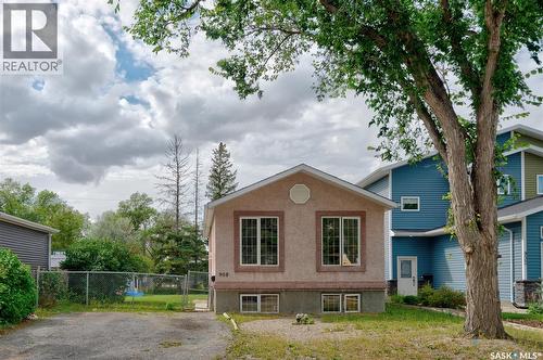 908 Connaught STREET  Regina, SK S4T 4S6