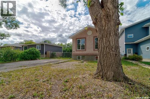 908 Connaught Street, Regina, SK 