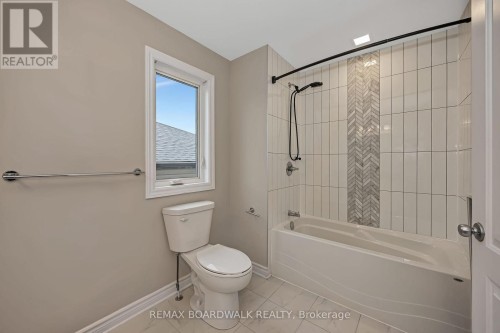 648 Decoeur Drive, Ottawa, ON 