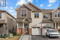 176 HARMATTAN AVENUE Ottawa, ON K2S 2R3