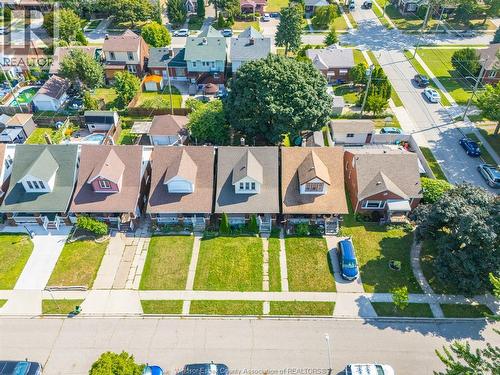 2284 Fraser AVENUE , Windsor, Ontario N8X 3Z7 3