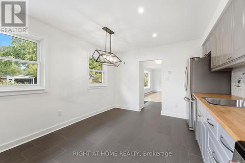 1244 De Quincy Crescent, Burlington, ON 