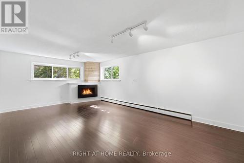 1244 De Quincy Crescent, Burlington, ON 