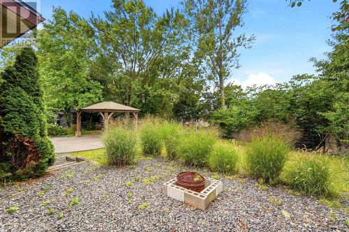 1244 De Quincy Crescent, Burlington, ON 