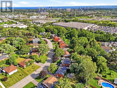 1244 De Quincy Crescent, Burlington, ON 