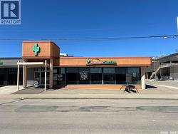 204 Manitoba STREET W  Moose Jaw, SK S6H 1R1