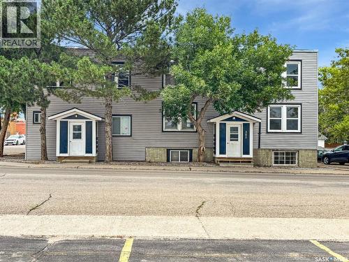 301 Cheadle Street E, Swift Current, SK 