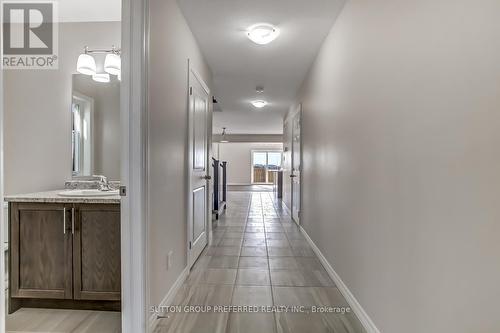 371 KENNINGTON WAY , London South (South W), Ontario N6L 0H4 3