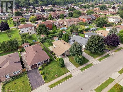 18 Glen Castle Drive, Stoney Creek, ON 