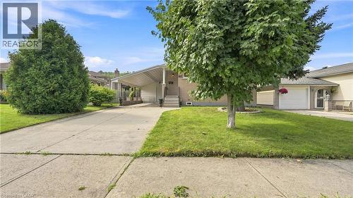 18 Glen Castle Drive, Stoney Creek, ON 