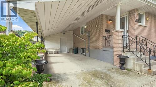 18 Glen Castle Drive, Stoney Creek, ON 