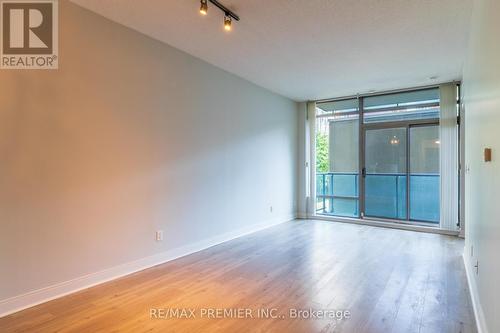 205 - 21 SCOLLARD STREET , Toronto, Ontario M5R 1G1 4