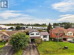 5 HARBOURVIEW CRESCENT Prince Edward County (Wellington Ward), ON K0K 3L0