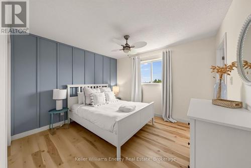 Primary bedroom - with semi ensuite bath - 5 Harbourview Crescent, Prince Edward County (Wellington Ward), ON 