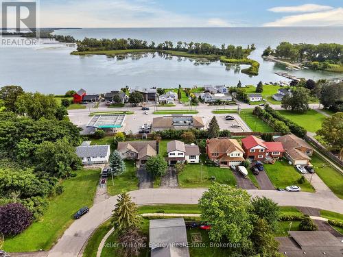 Just minutes to the best spots in town - 5 Harbourview Crescent, Prince Edward County (Wellington Ward), ON 