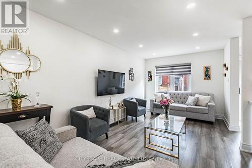 6959 Guardian Court, Mississauga, ON 