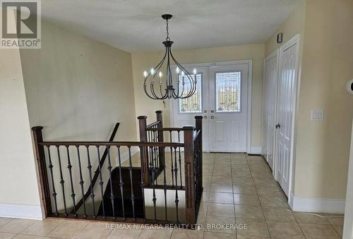 UPPER - 1010 FOSS ROAD , Pelham (Fenwick), Ontario L0S 1C0 3