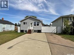 810 O AVENUE S  Saskatoon, SK S7M 2L4