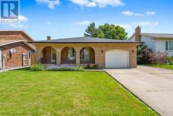 26 FORSTER AVENUE  Thorold (Confederation Heights), ON L2V 4J5