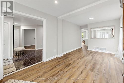 38 Felt Crescent, Barrie, ON 