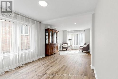 38 Felt Crescent, Barrie, ON 
