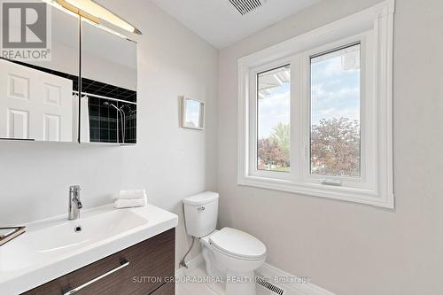 38 Felt Crescent, Barrie, ON 