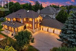 18 YONGEVIEW AVENUE Richmond Hill, ON L4C 7A4