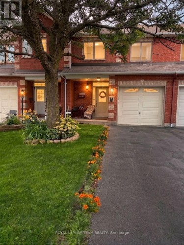 5 Chantilly Gate, Ottawa, ON 