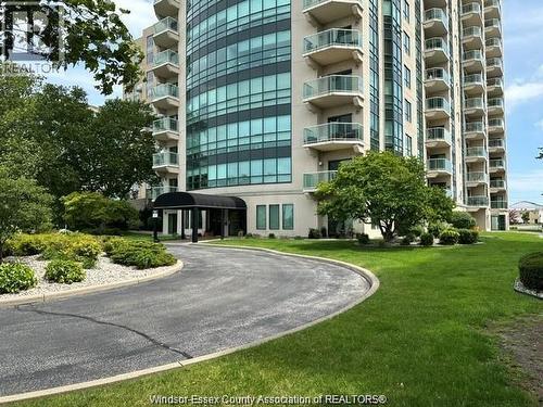 4789 RIVERSIDE DRIVE East Unit# 1006 , Windsor, Ontario N8Y 5A2 2