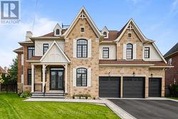 950 FREDONIA DRIVE  Mississauga, ON L5C 2W4