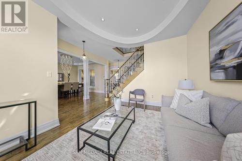 950 Fredonia Drive, Mississauga, ON 
