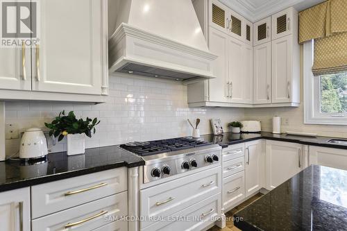 950 Fredonia Drive, Mississauga, ON 