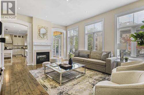 950 Fredonia Drive, Mississauga, ON 