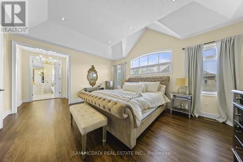 950 Fredonia Drive, Mississauga, ON 