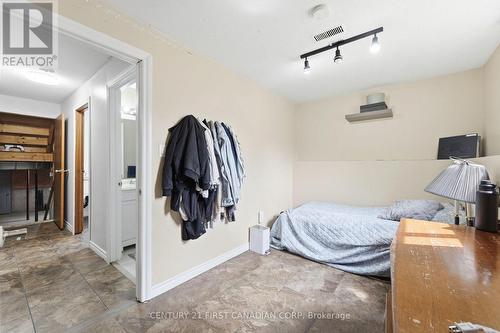 71 Edward Street, Mapleton, ON 