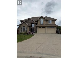 988 Arlington Court Kamloops, BC V2B 8T4