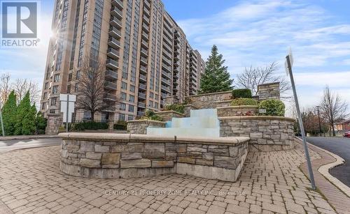 PH42 - 18 MONDEO DRIVE , Toronto, Ontario M1P 5C8 2