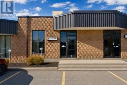 #4 - 1730 MCPHERSON COURT  Pickering, ON L1W 3E6