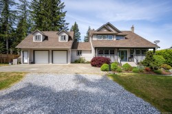 9310 Martin Park Dr  Black Creek, BC V9J 1C4