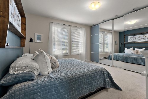 1113 Lyall St, Esquimalt, BC 
