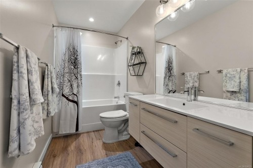1113 Lyall St, Esquimalt, BC 