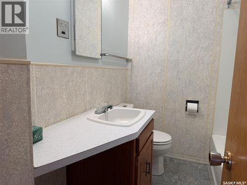 2 Railway Avenue, Dafoe, SK 