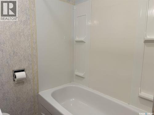 2 Railway Avenue, Dafoe, SK 