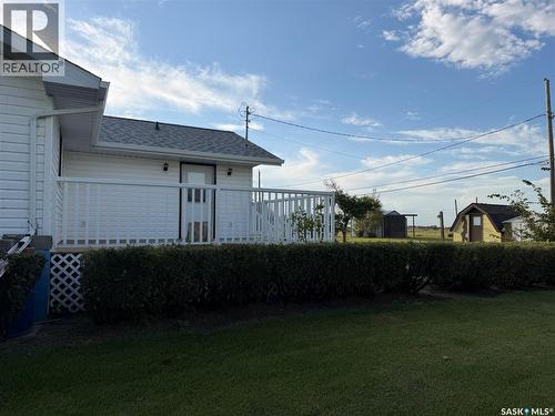 2 Railway Avenue, Dafoe, SK 