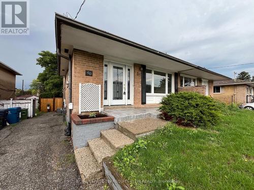 LWR - 40 PENDER CRESCENT , Toronto, Ontario M1T 2M7